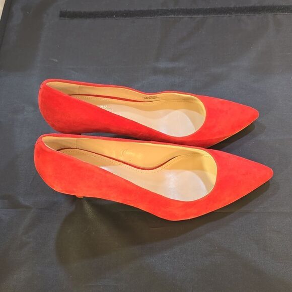 BRAND NEW ESSEX LANE SUEDE EL-DENY POINTED TOE LOW HEEL SLIP-ON PUMP - Picture 5 of 16